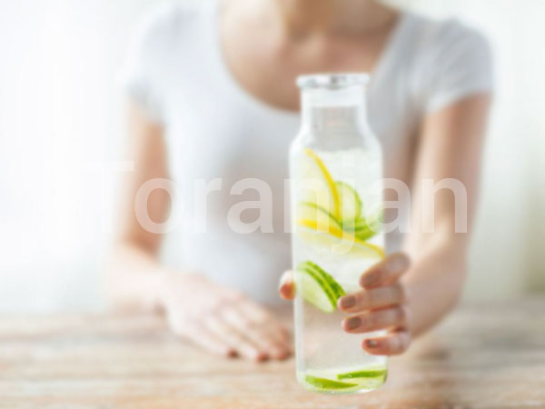 آب همراه با لیمو - ترنجان