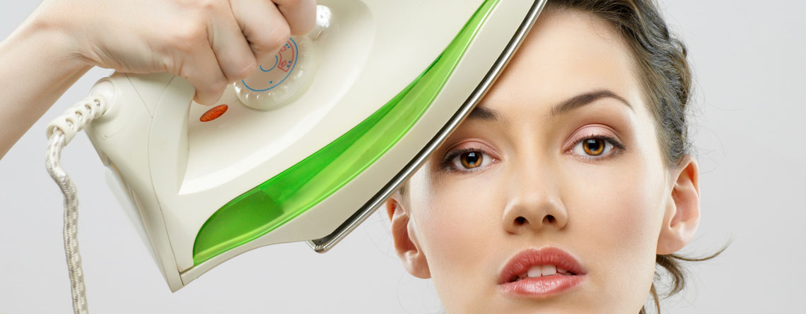8 راه‌حل ساده برای پنهان کردن و کاهش چین‌وچروک‌ پوست - ترنجان